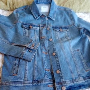 Old Navy Denim Jacket Large new w/o tags